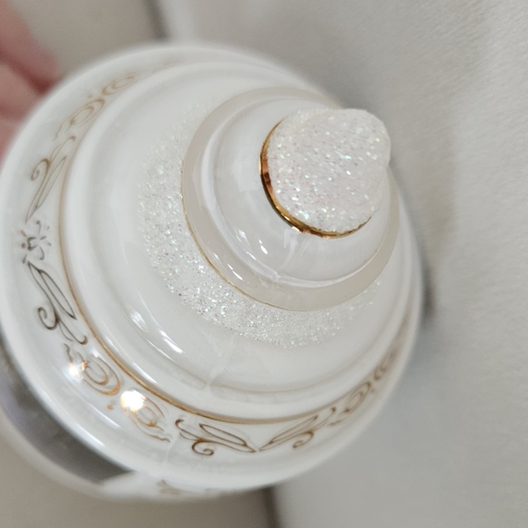 Thomas Kinkade Christmas Ball Ornament. Heirloom Ornament.#332973 - Picture 11 of 13